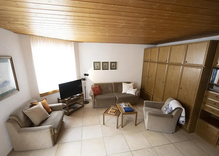 Chasa Serras - Doepper Apartamento *